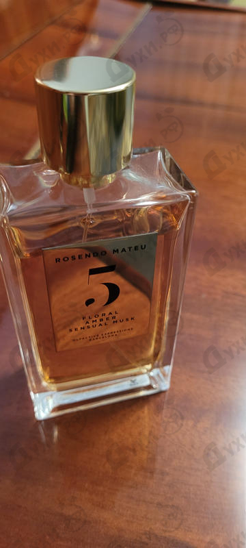 Парфюмерия Rosendo Mateu Olfactive Expressions Rosendo Mateu № 5 Floral, Amber, Sensual Musk