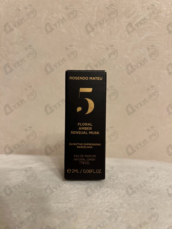 Купить Rosendo Mateu № 5 Floral, Amber, Sensual Musk от Rosendo Mateu Olfactive Expressions