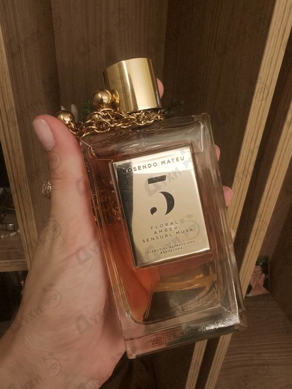 Парфюмерия Rosendo Mateu № 5 Floral, Amber, Sensual Musk от Rosendo Mateu Olfactive Expressions