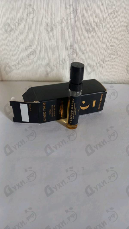 Духи Rosendo Mateu № 5 Floral, Amber, Sensual Musk от Rosendo Mateu Olfactive Expressions