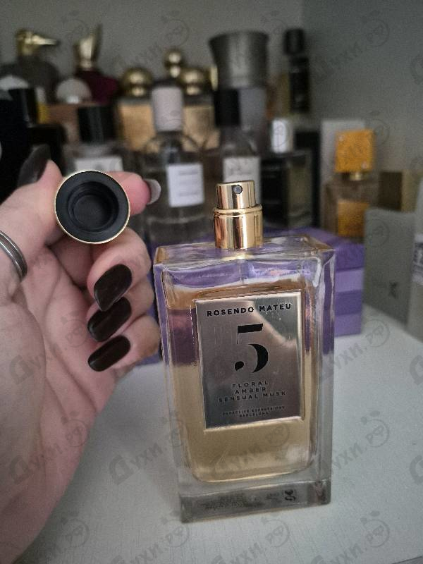 Купить Rosendo Mateu № 5 Floral, Amber, Sensual Musk от Rosendo Mateu Olfactive Expressions