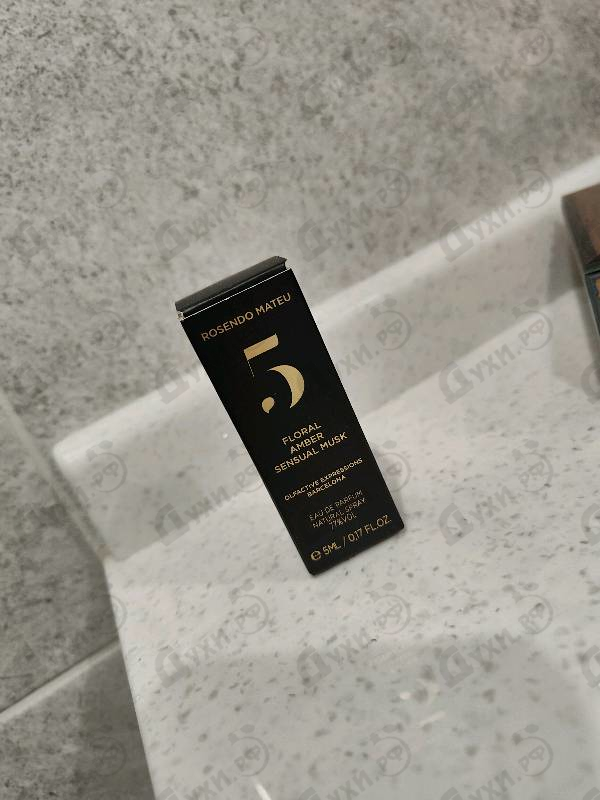 Купить Rosendo Mateu № 5 Floral, Amber, Sensual Musk от Rosendo Mateu Olfactive Expressions