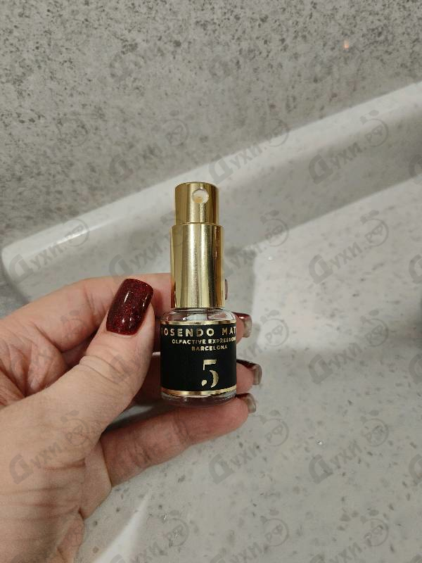 Парфюмерия Rosendo Mateu № 5 Floral, Amber, Sensual Musk от Rosendo Mateu Olfactive Expressions