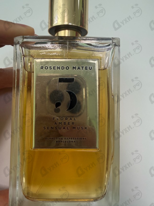 Парфюмерия Rosendo Mateu № 5 Floral, Amber, Sensual Musk от Rosendo Mateu Olfactive Expressions