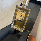 Отзывы Rosendo Mateu Olfactive Expressions Rosendo Mateu № 5 Floral, Amber, Sensual Musk