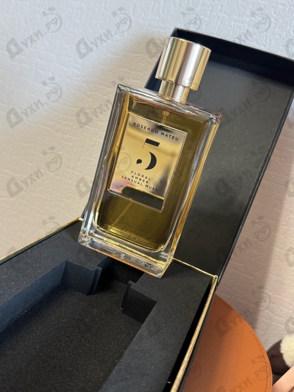 Купить Rosendo Mateu № 5 Floral, Amber, Sensual Musk от Rosendo Mateu Olfactive Expressions