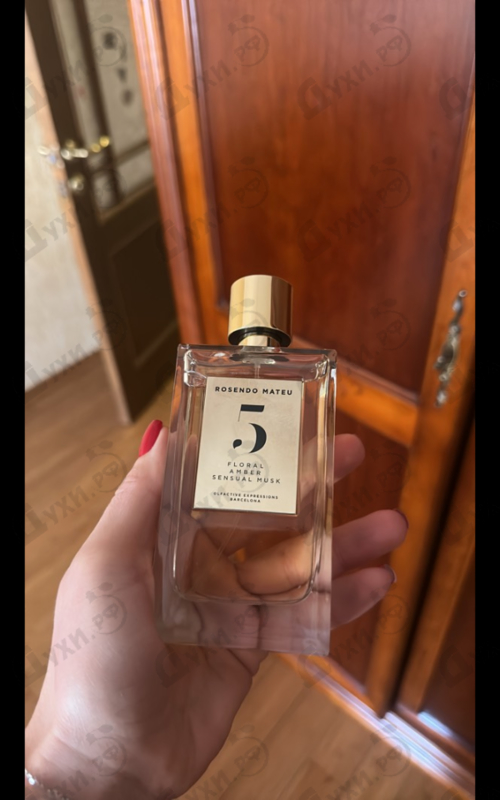 Духи Rosendo Mateu № 5 Floral, Amber, Sensual Musk от Rosendo Mateu Olfactive Expressions