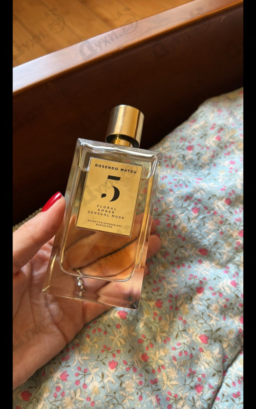 Духи Rosendo Mateu № 5 Floral, Amber, Sensual Musk от Rosendo Mateu Olfactive Expressions