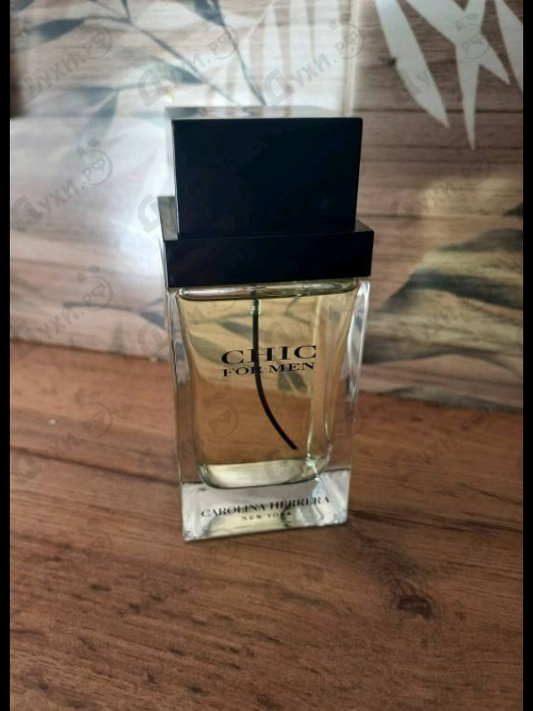 Купить Carolina Herrera Chic