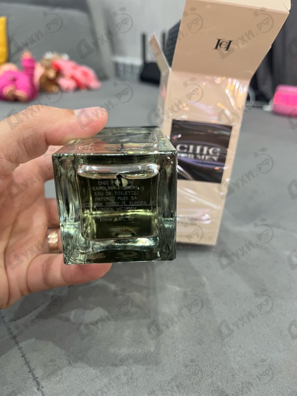 Купить Carolina Herrera Chic