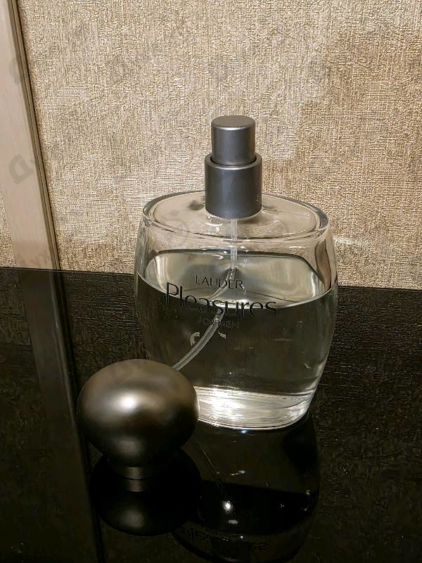 Парфюмерия Estee Lauder Pleasures