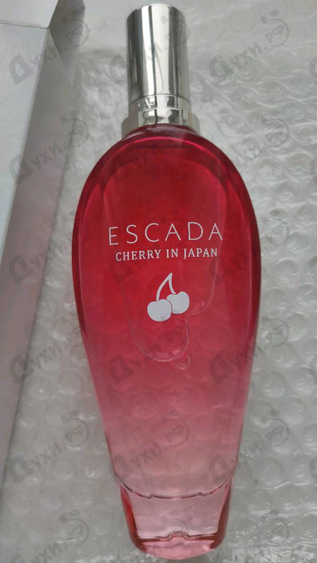 Парфюмерия Cherry In Japan от Escada