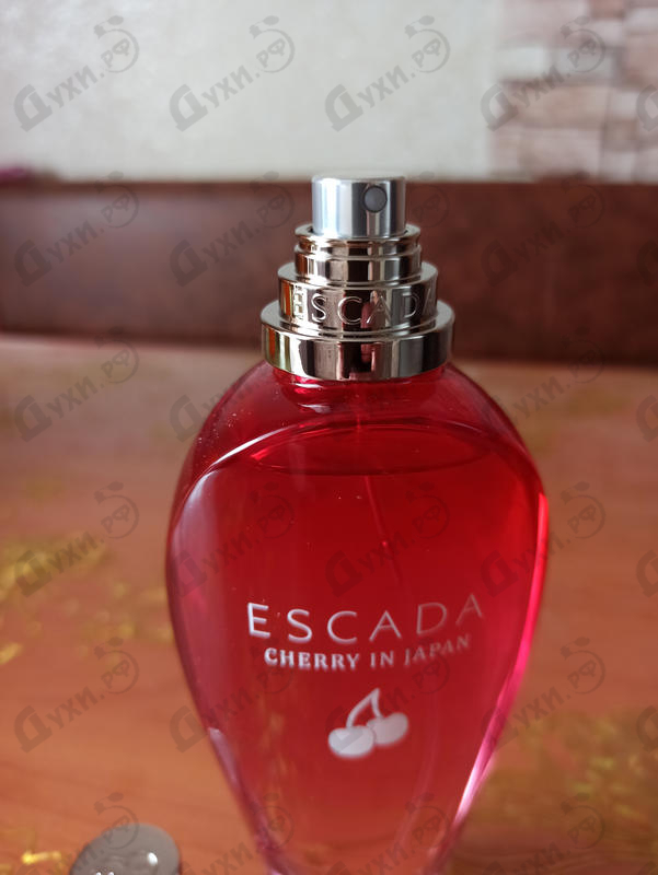 Духи Cherry In Japan от Escada