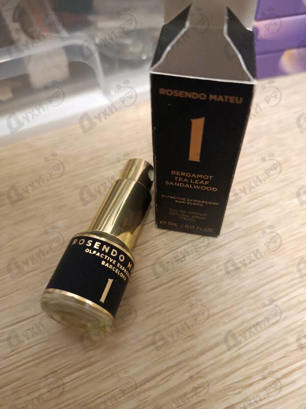 Отзывы Rosendo Mateu Olfactive Expressions Rosendo Mateu № 1 Bergamot, Tea Leaf, Sandalwood