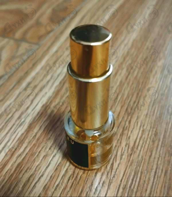 Парфюмерия Rosendo Mateu Olfactive Expressions Rosendo Mateu № 2 Citrus, Wood, Suede Leather