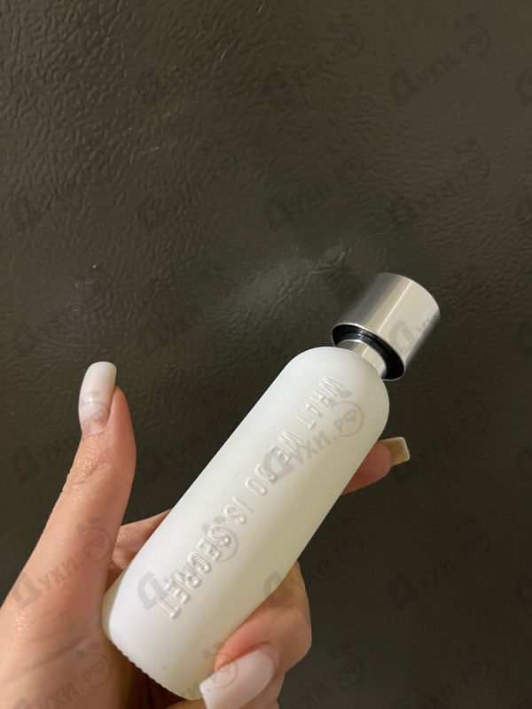 Парфюмерия What We Do In Paris Is Secret от A Lab on Fire