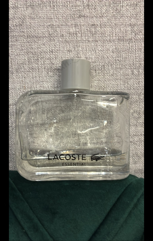 Парфюмерия Essential от Lacoste