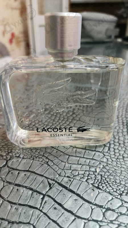 Парфюмерия Essential от Lacoste