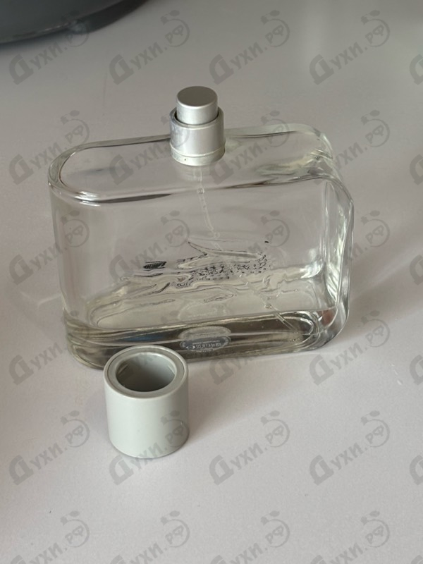 Парфюмерия Essential от Lacoste