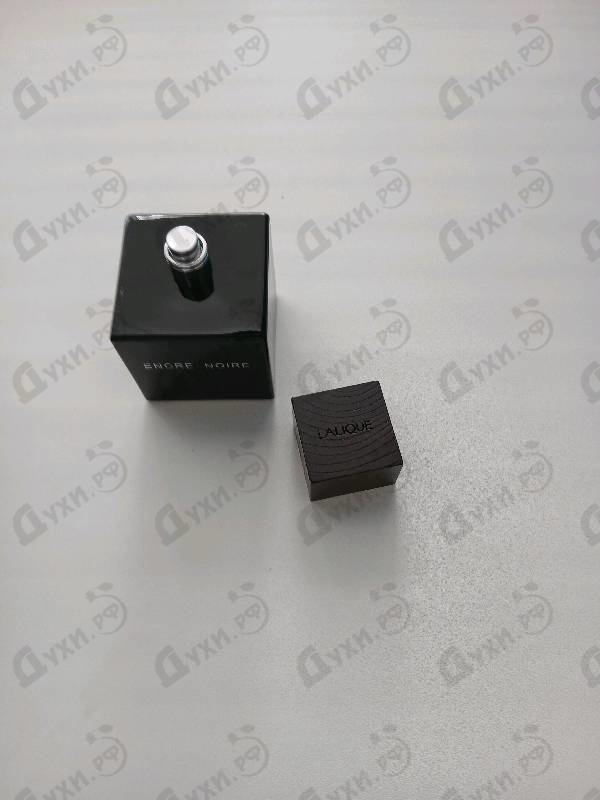 Парфюмерия Encre Noire от Lalique