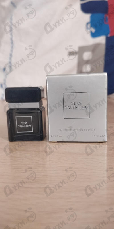 Парфюмерия Valentino Very Духи Very от Valentino