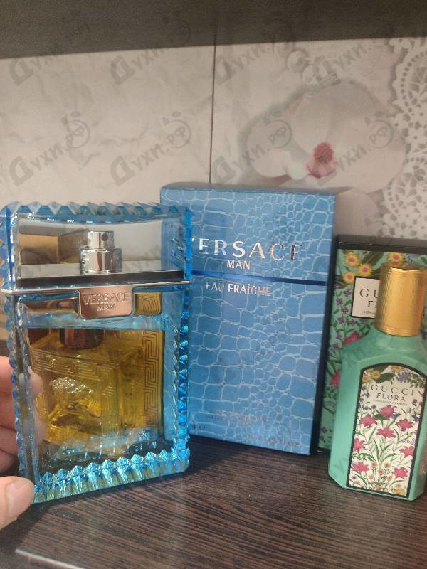 Духи Eau Fraiche от Versace