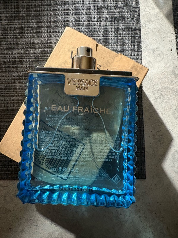 Духи Eau Fraiche от Versace