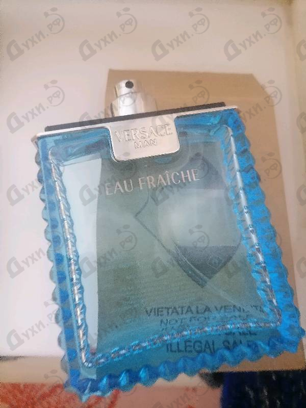 Духи Eau Fraiche от Versace