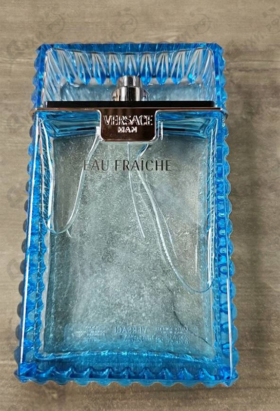 Духи Eau Fraiche от Versace