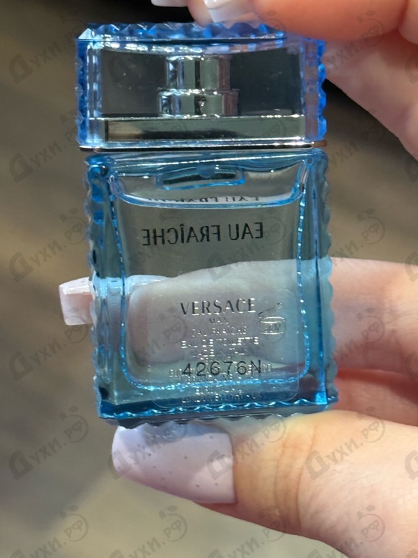 Парфюмерия Eau Fraiche от Versace