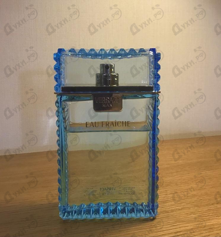 Парфюмерия Eau Fraiche от Versace