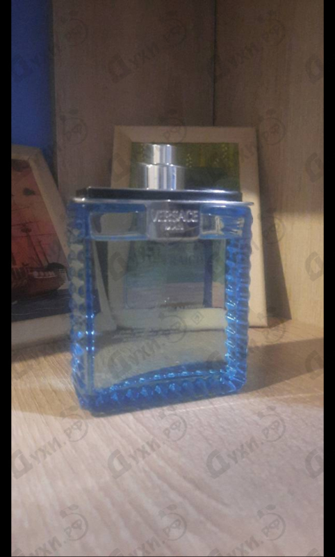 Парфюмерия Eau Fraiche от Versace