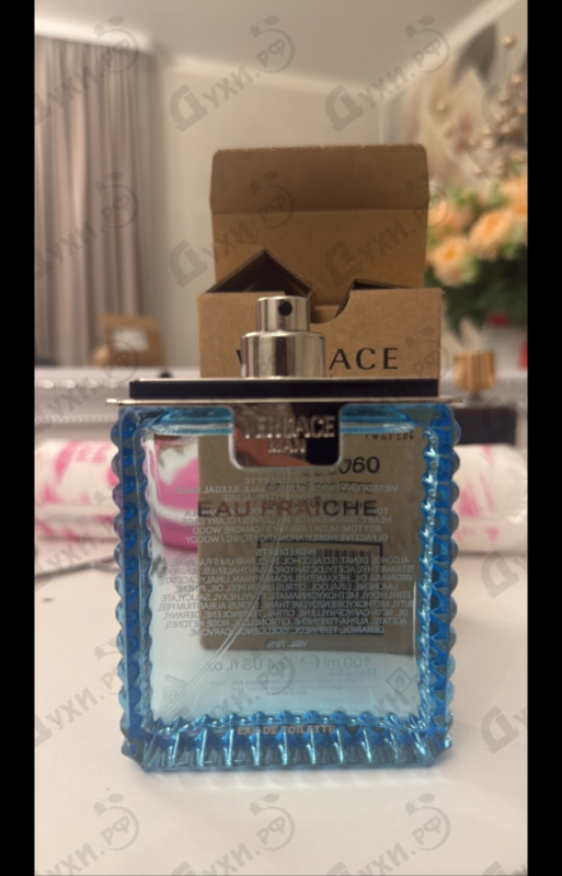 Парфюмерия Eau Fraiche от Versace