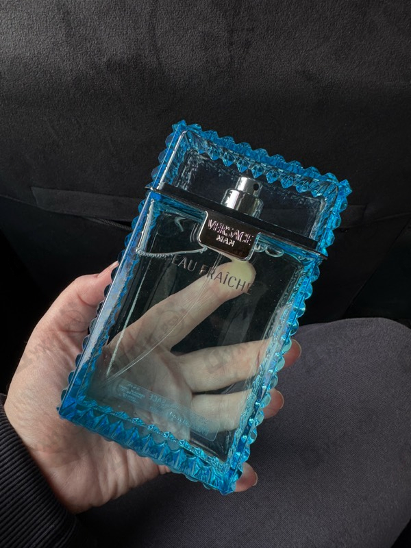 Парфюмерия Eau Fraiche от Versace