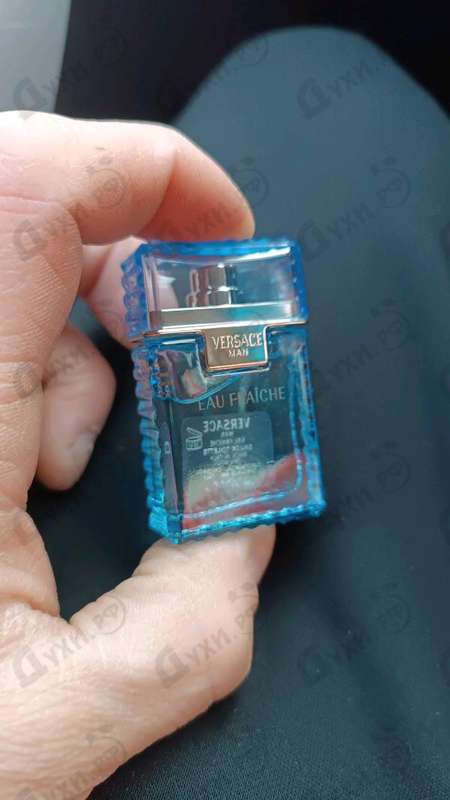 Парфюмерия Eau Fraiche от Versace