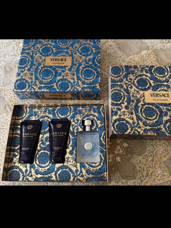 Парфюмерия Pour Homme от Versace