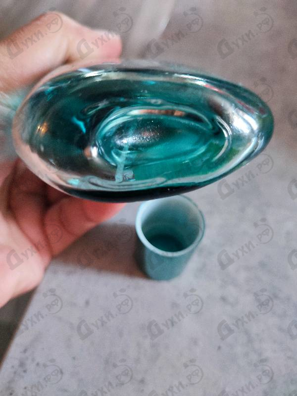 Парфюмерия Versus Time For Action от Versace