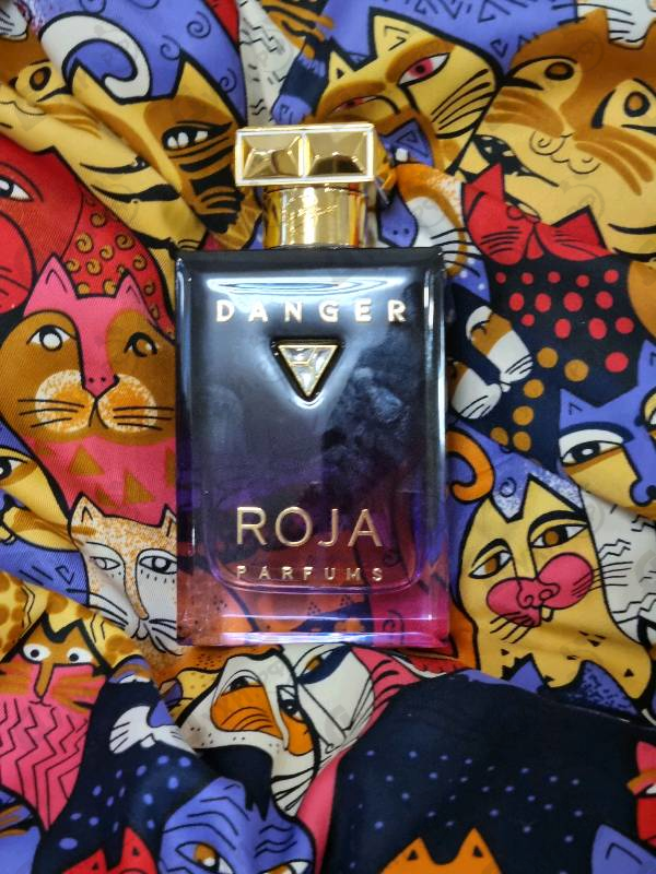 Купить Danger Pour Femme Essence De Parfum от Roja Dove