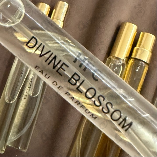Духи Divine Blossom от Haute Fragrance Company