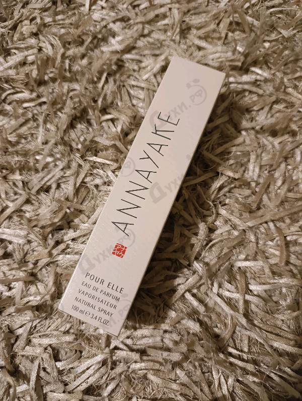 Парфюмерия Pour Elle от Annayake