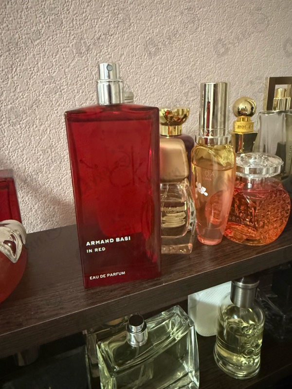 Парфюмерия In Red от Armand Basi
