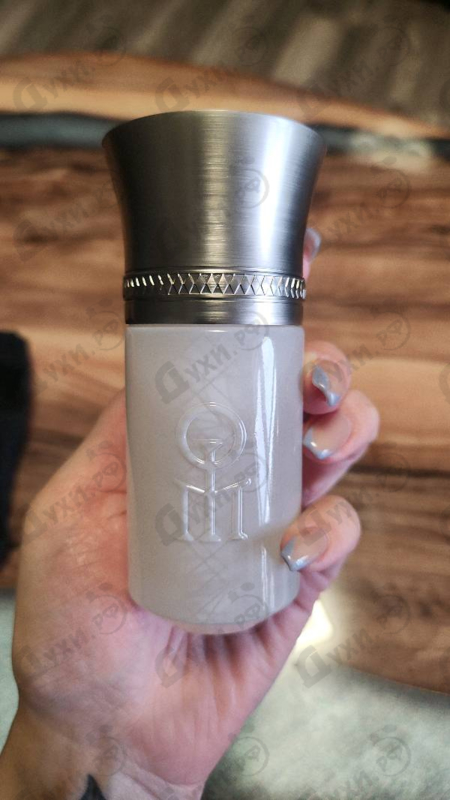 Духи Blanche Bete от Les Liquides Imaginaires