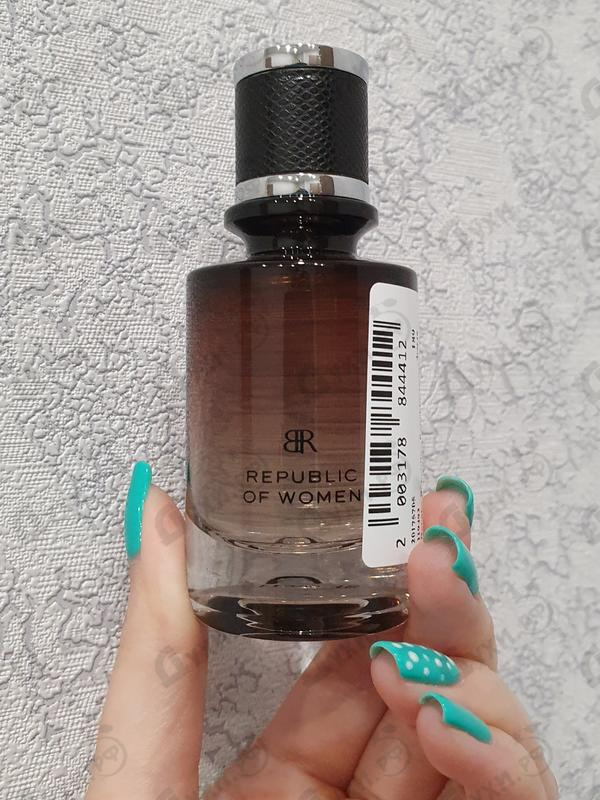 Парфюм Banana Republic Republic Of Women Купить Republic Of Women от Banana Republic