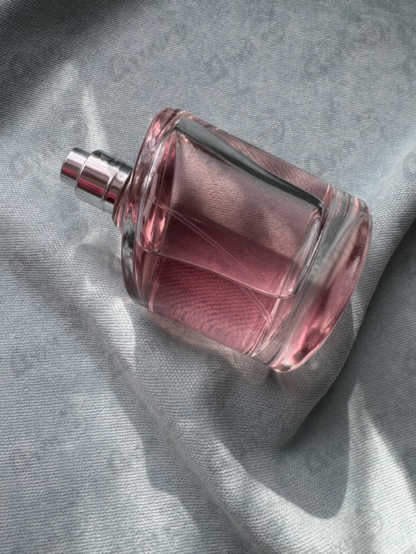 Парфюмерия Femme от Hugo Boss