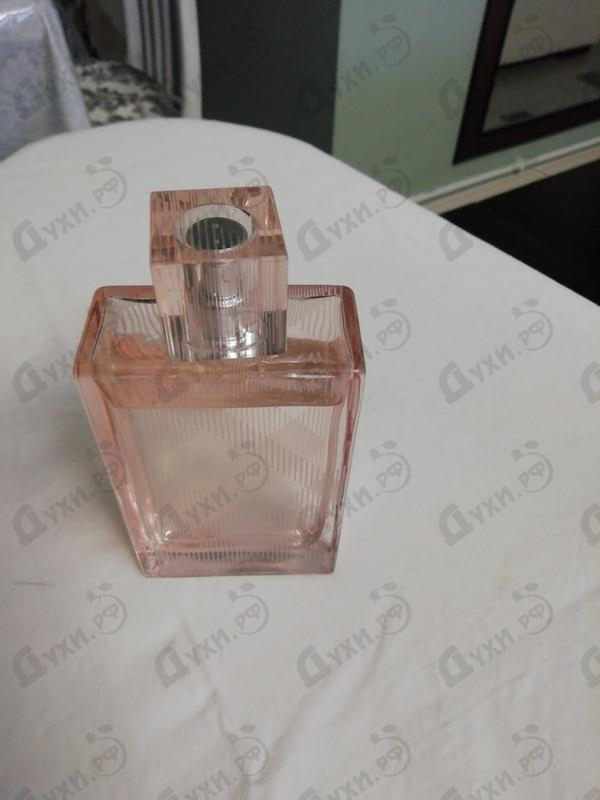 Парфюмерия Burberry Brit Sheer