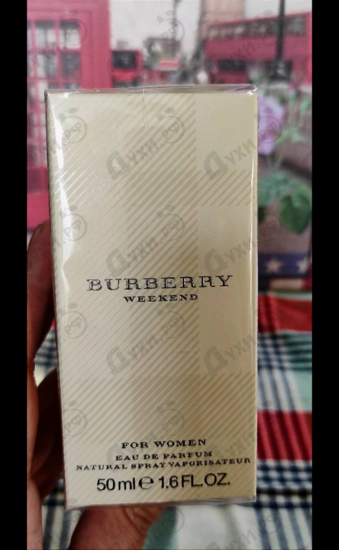 Парфюмерия Burberry Weekend