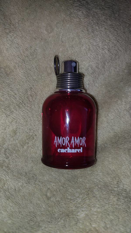 Парфюмерия Amor Amor от Cacharel