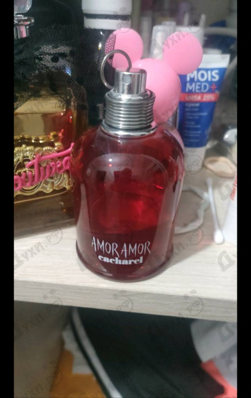 Духи Amor Amor от Cacharel