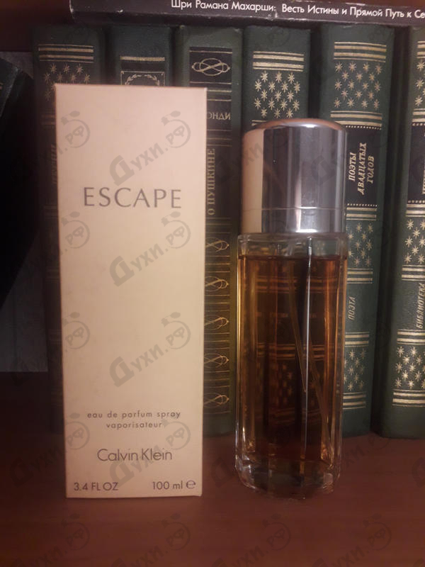 Парфюмерия Escape от Calvin Klein