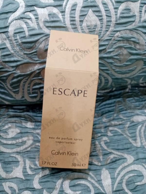 Парфюмерия Escape от Calvin Klein